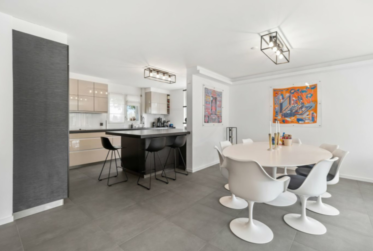 7 Rooms House, Semi-detached house