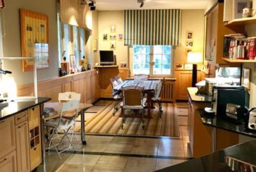 10 Rooms House, Individual house