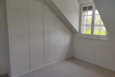 7.5 Rooms House, Individual house