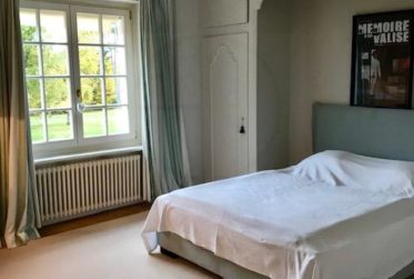 10 Rooms House, Individual house