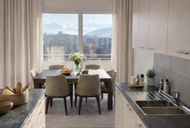 Élégance contemporaine avec vue panoramique sur le lac à Cologny