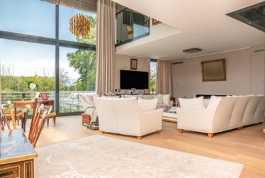 Maison contemporaine avec piscine