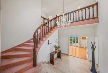 9.5 Rooms House