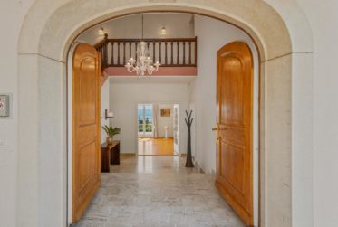 9.5 Rooms House