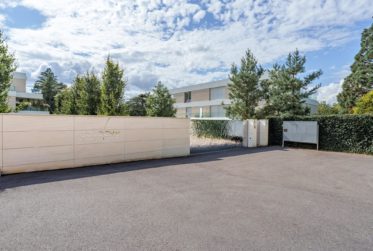 Appartement avec terrasse et jardin à Cologny